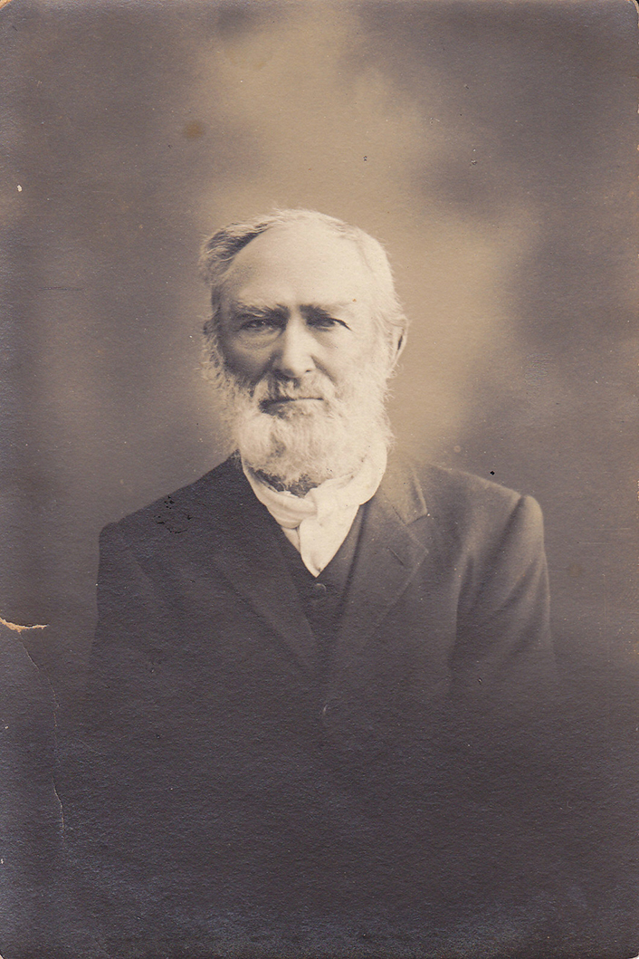 Photo of photos/Donald McLennan d1924 PtMacq portrait